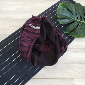 Lululemon Vinyasa Infinity Circle Scarf Fleece Lined Snap